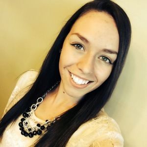 Meet your Posher, Abbey